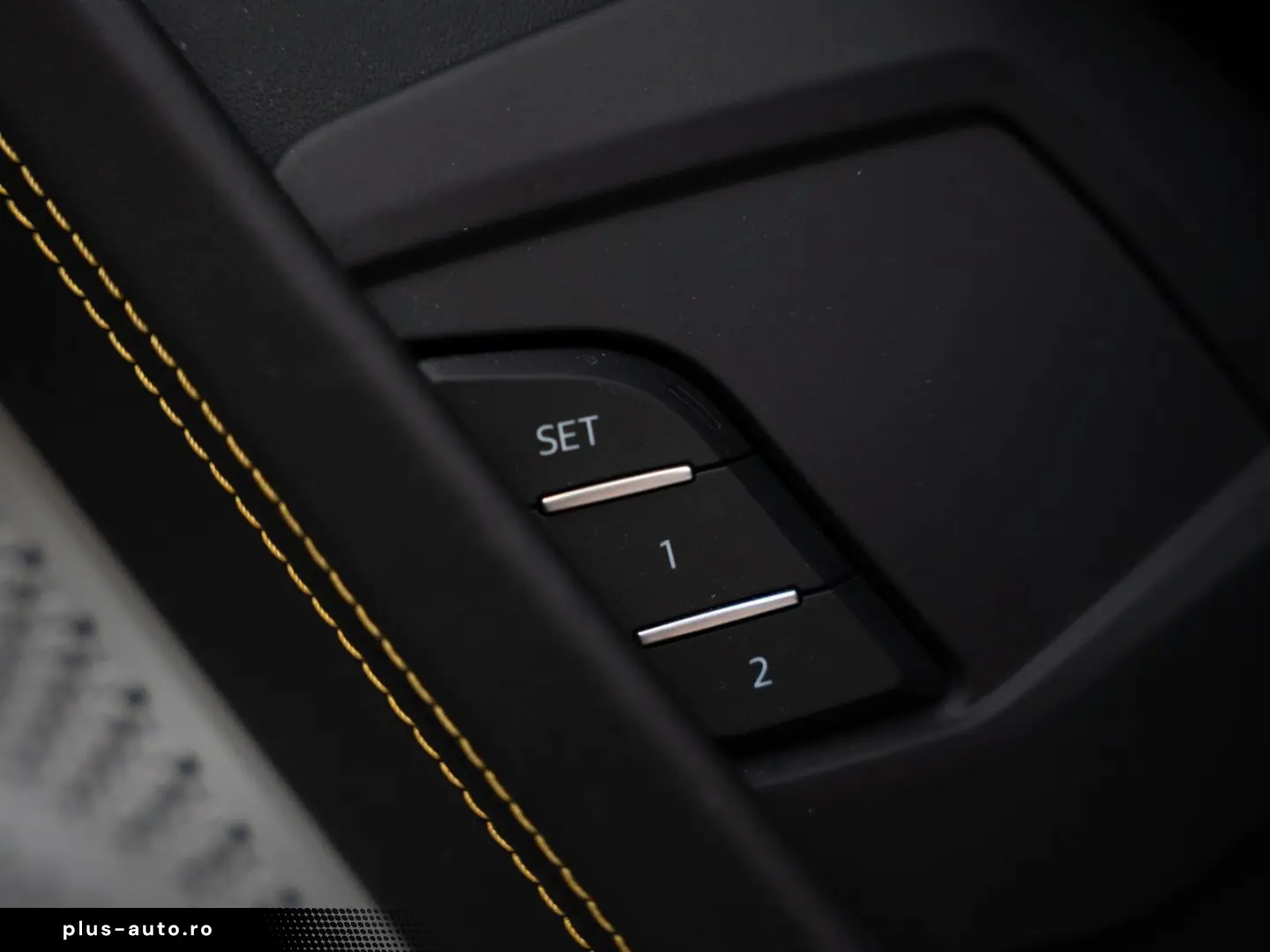 LAMBORGHINI Urus Graphite Capsule   Matt Paint   Carbon Pack