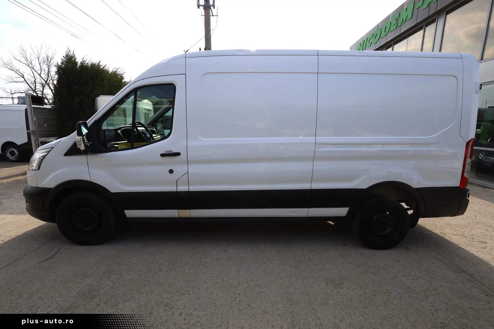 Ford Transit L3H2 2.0D 130CP (avariata de grindina)