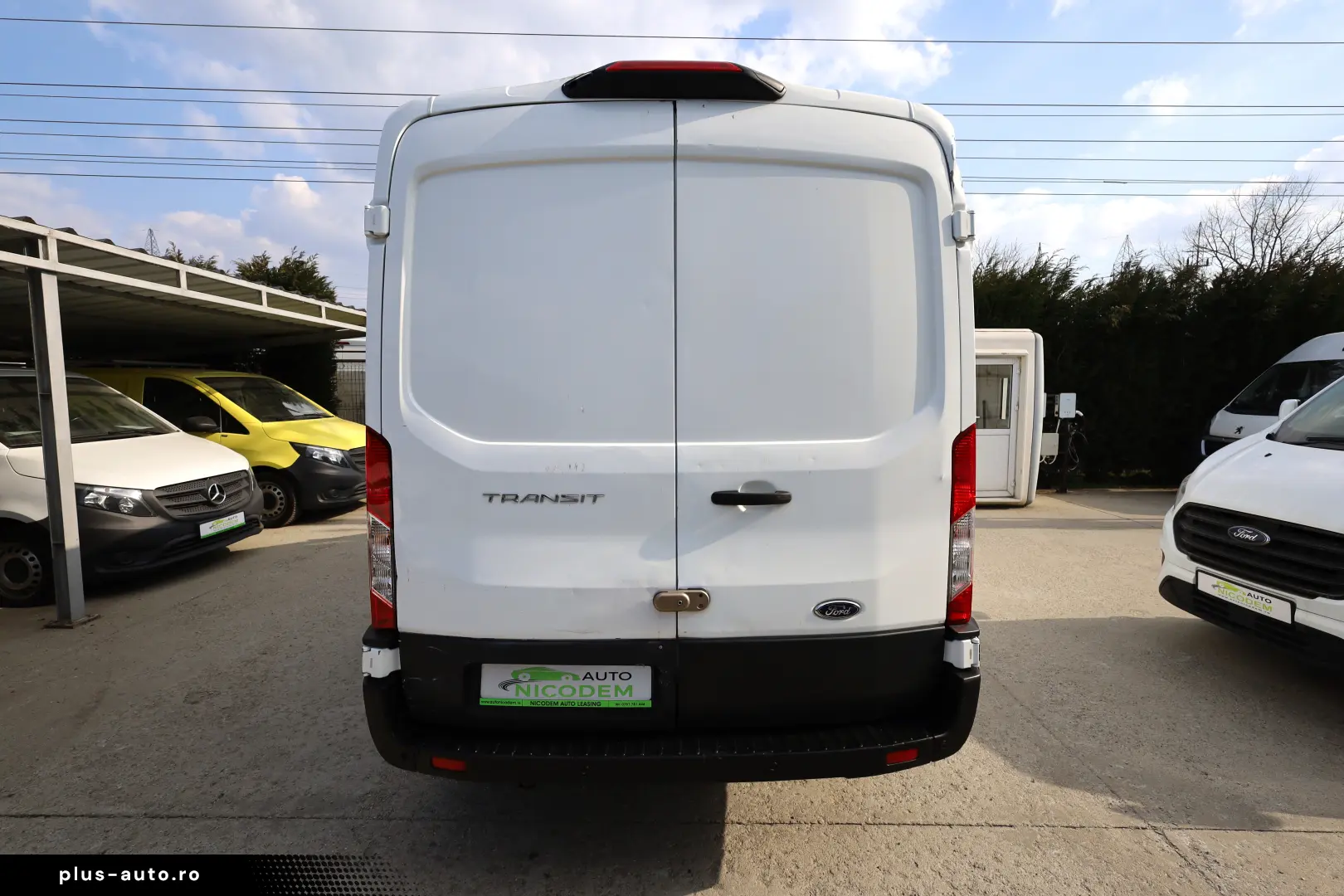 Ford Transit L3H2 2.0D 130CP (avariata de grindina)
