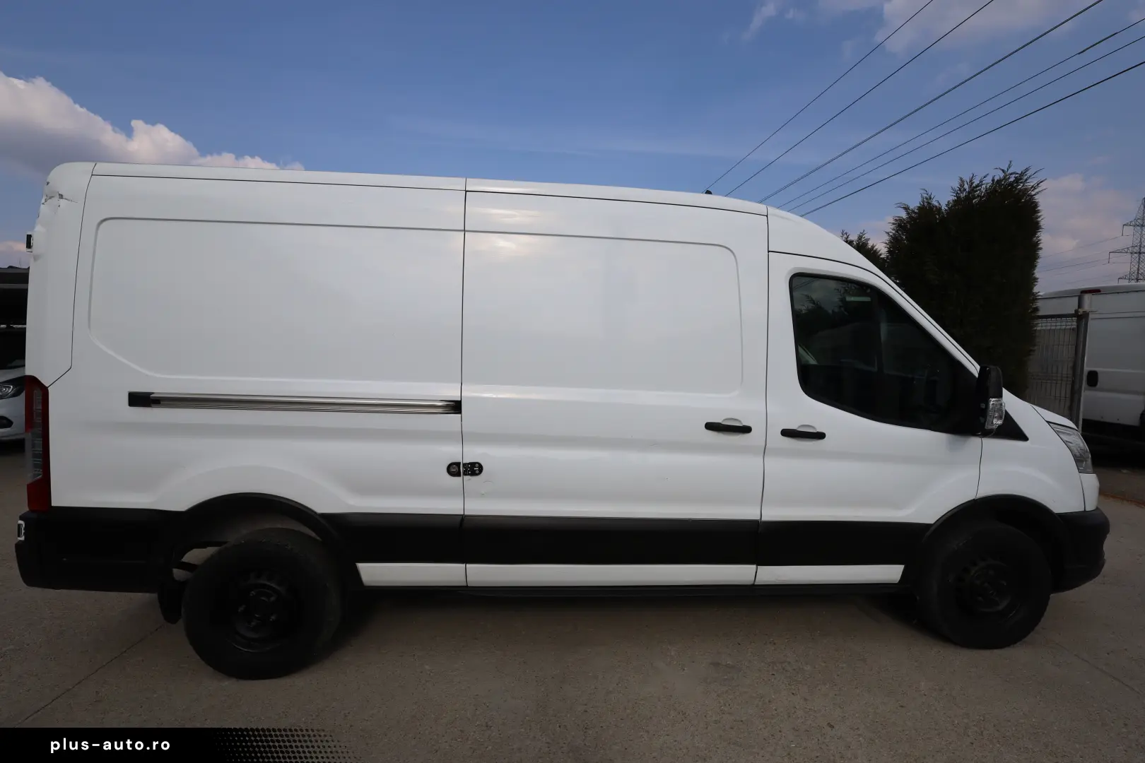 Ford Transit L3H2 2.0D 130CP (avariata de grindina)