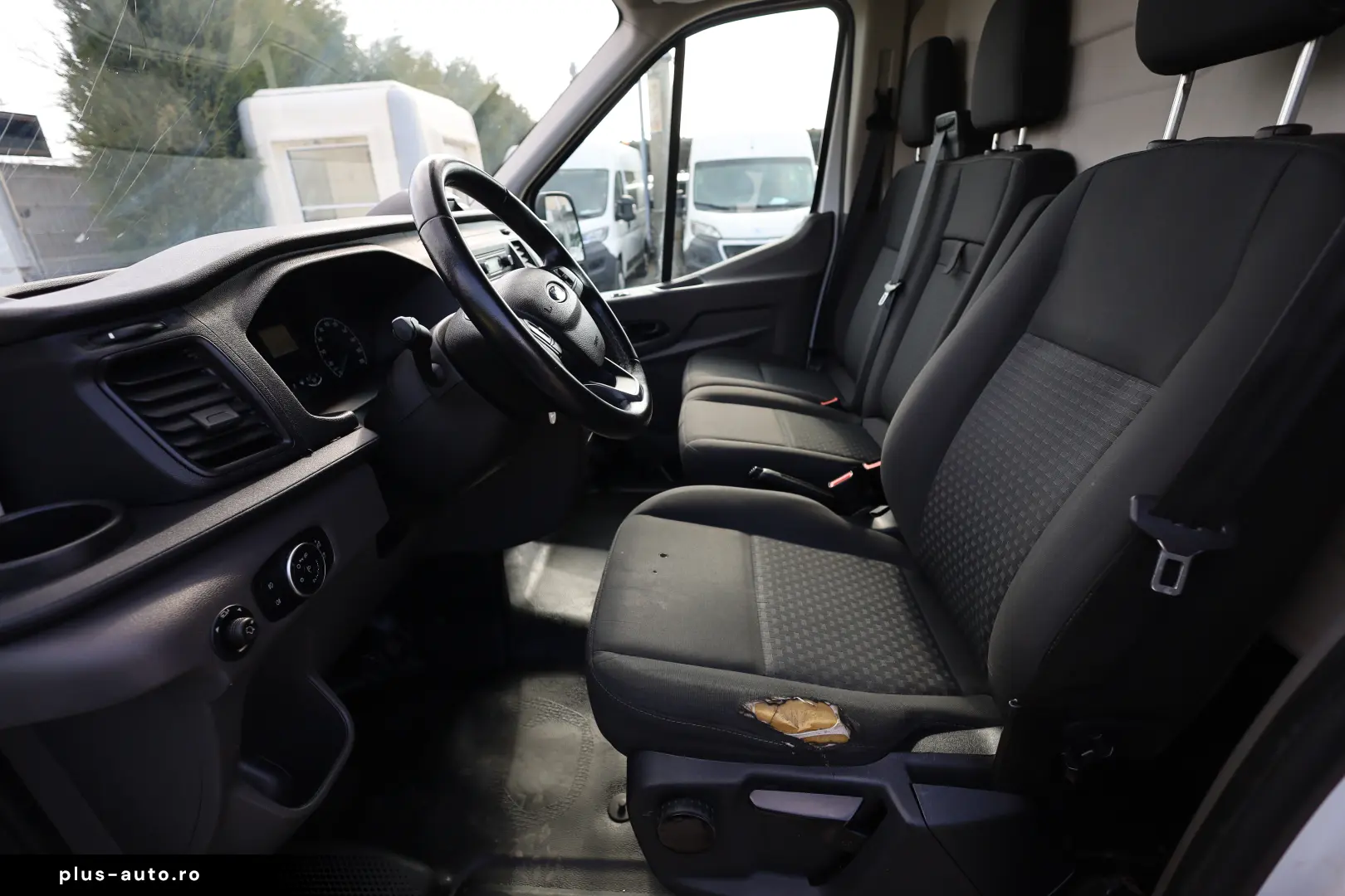 Ford Transit L3H2 2.0D 130CP (avariata de grindina)
