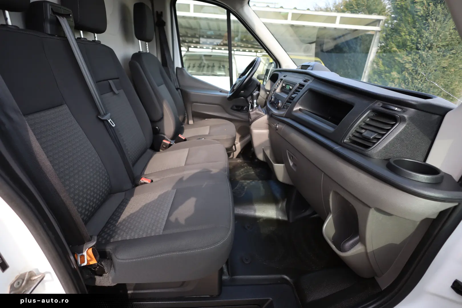 Ford Transit L3H2 2.0D 130CP (avariata de grindina)