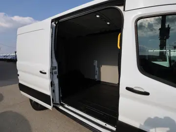 Ford Transit L3H2 2.0D 130CP (avariata de grindina)