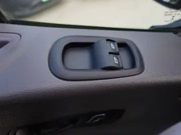 Ford Transit L3H2 2.0D 130CP (avariata de grindina)