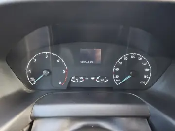 Ford Transit L3H2 2.0D 130CP (avariata de grindina)