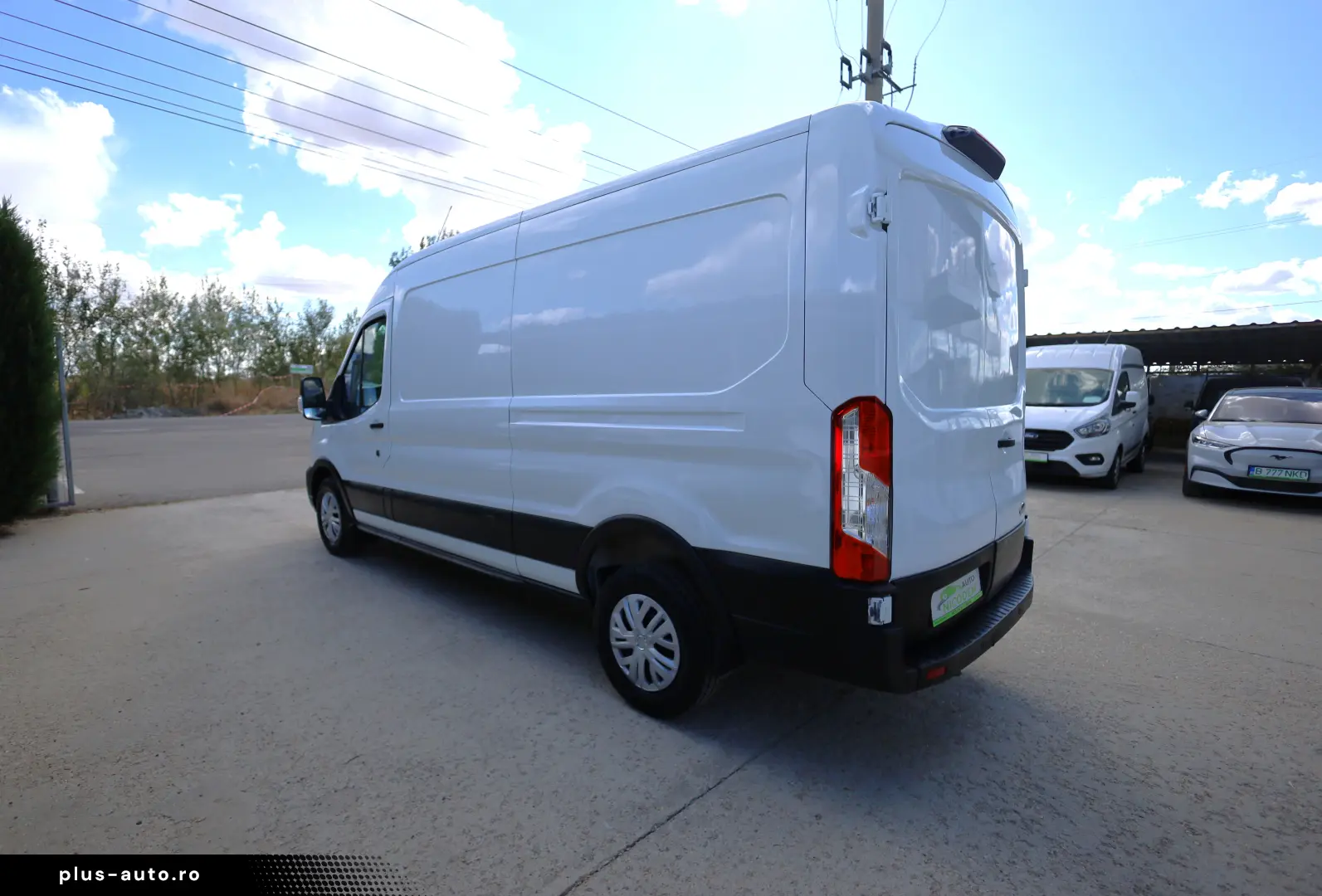 Ford Transit L3H2 2.0D 130CP