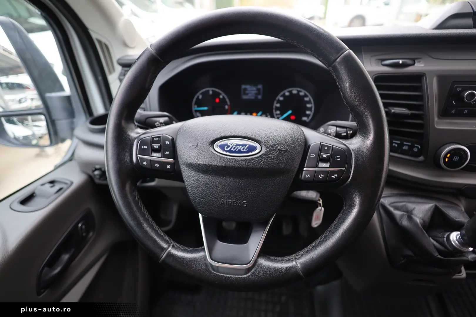 Ford Transit L3H2 2.0D 130CP