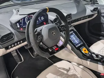 LAMBORGHINI Huracán Evo Spyder AWD Selezione Garantie