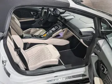 LAMBORGHINI Huracán Evo Spyder AWD Selezione Garantie