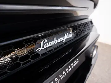 LAMBORGHINI Huracán Evo Spyder 20  SPORT SEATS EVO TRIM LIFT