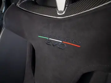 LAMBORGHINI Huracán Evo Spyder 20  SPORT SEATS EVO TRIM LIFT