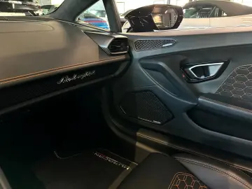 LAMBORGHINI Huracán EVO Spyder Lift Sensonum Wartungspaket