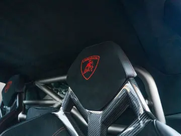 LAMBORGHINI Huracán STO   Ad Personam   Lamborghini Nürnberg