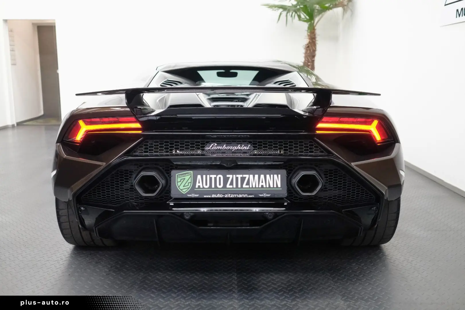 LAMBORGHINI Huracan Tecnica AdPersonam CARBON LIFT SENSONUM