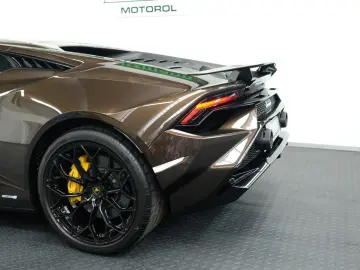 LAMBORGHINI Huracan Tecnica AdPersonam CARBON LIFT SENSONUM