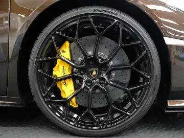 LAMBORGHINI Huracan Tecnica AdPersonam CARBON LIFT SENSONUM