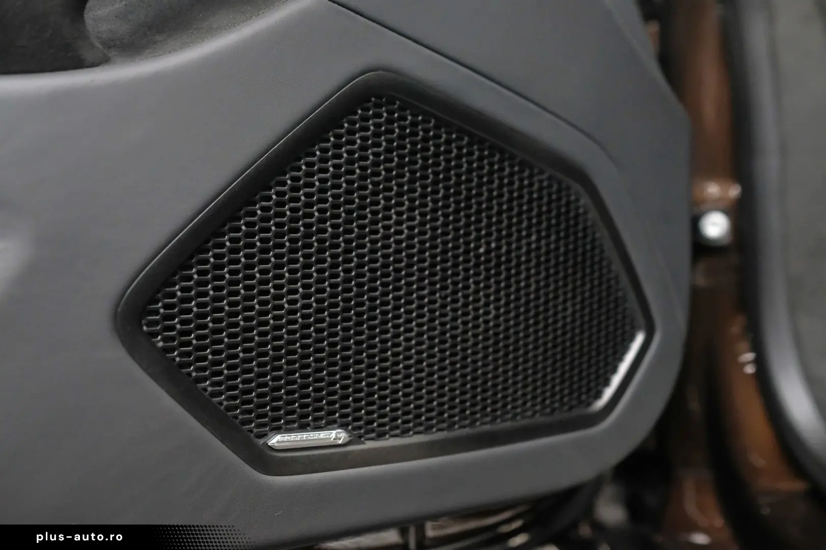 LAMBORGHINI Huracan Tecnica AdPersonam CARBON LIFT SENSONUM