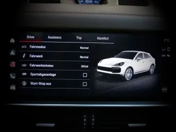 Porsche Cayenne Coupé GTS Tiptronic S