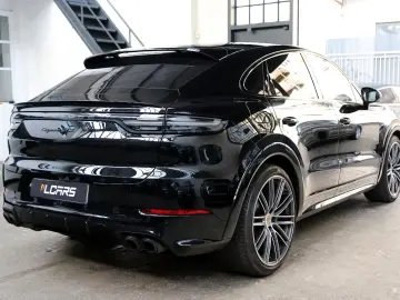 Porsche Cayenne Coupé GTS Tiptronic S