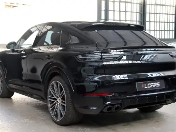 Porsche Cayenne Coupé GTS Tiptronic S