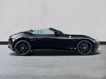 FERRARI Roma Spider  LED-Scheinwerfer 20 Zoll Felge