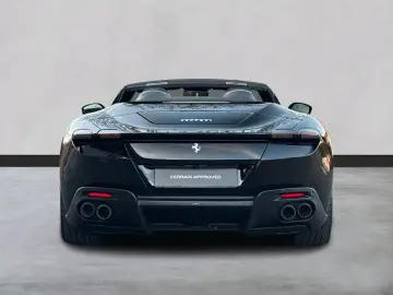 FERRARI Roma Spider  LED-Scheinwerfer 20 Zoll Felge