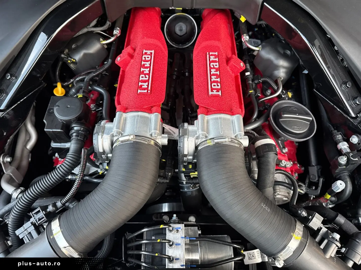 FERRARI Roma Spider  LED-Scheinwerfer 20 Zoll Felge