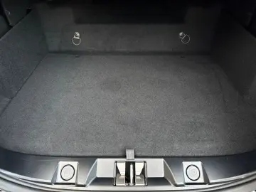 FERRARI Roma Spider  LED-Scheinwerfer 20 Zoll Felge