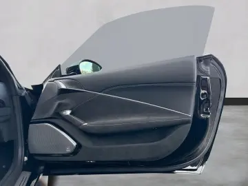 FERRARI Roma Spider  LED-Scheinwerfer 20 Zoll Felge