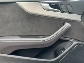 AUDI A5 Coupe 50 TDI quattro HuD Massage LED Navi