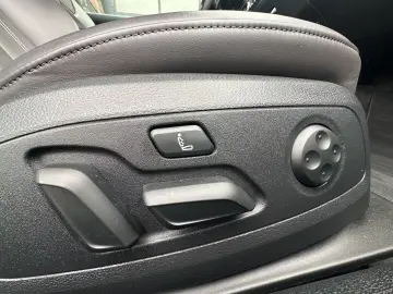 AUDI A5 Coupe 50 TDI quattro HuD Massage LED Navi