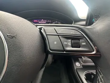 AUDI A5 Coupe 50 TDI quattro HuD Massage LED Navi