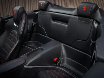 FERRARI Roma Spider  FERRARI DENMARK