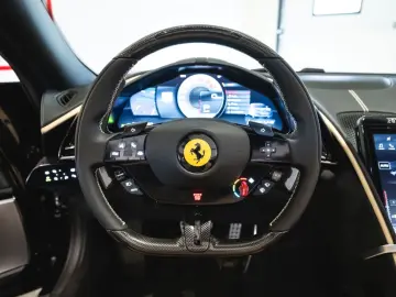 FERRARI Roma Spider
