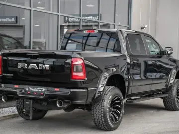 DODGE RAM 1500 5.7 V8 CrewCab Laramie Höherlegung  NAP