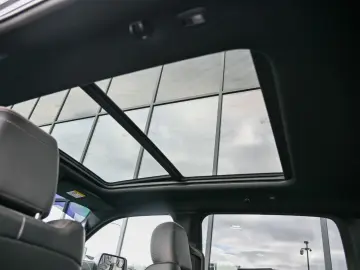 DODGE RAM 1500 5.7 V8 CrewCab Laramie Höherlegung  NAP