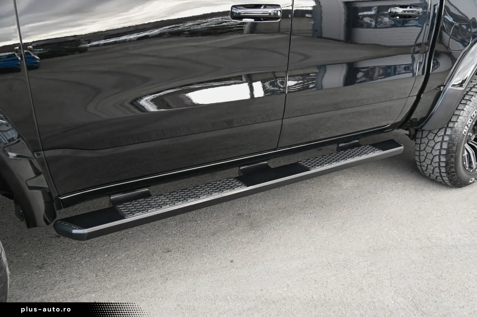 DODGE RAM 1500 5.7 V8 CrewCab Laramie Höherlegung  NAP