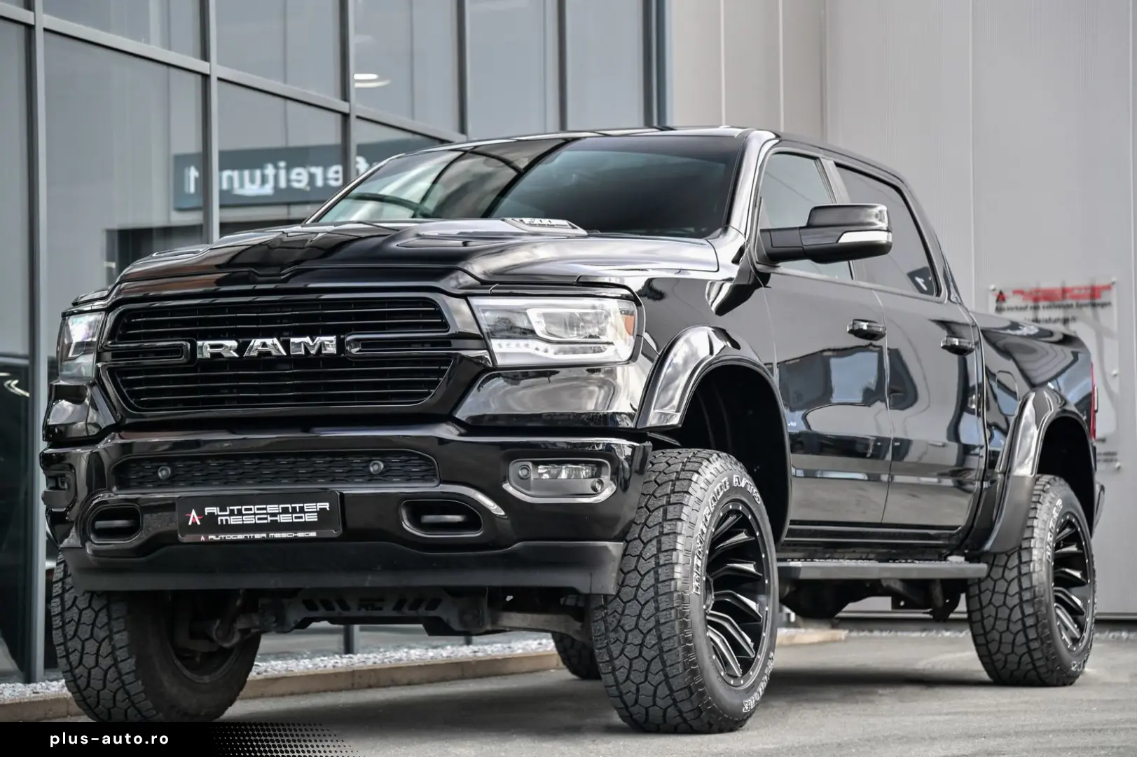 DODGE RAM 1500 5.7 V8 CrewCab Laramie Höherlegung  NAP