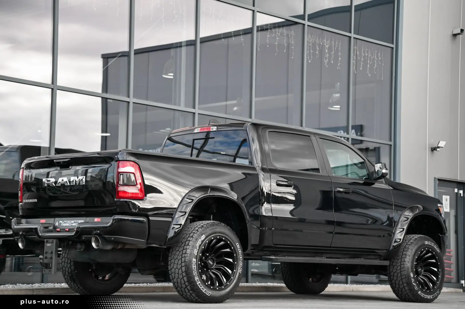 DODGE RAM 1500 5.7 V8 CrewCab Laramie Höherlegung  NAP