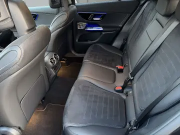 MERCEDES-BENZ GLC 200d Coupe 4M AMG Burmester 360 ACC