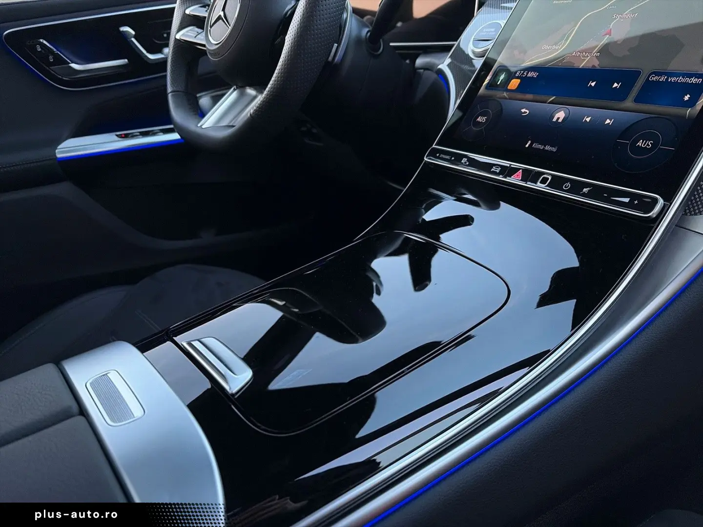 MERCEDES-BENZ GLC 200d Coupe 4M AMG Burmester 360 ACC