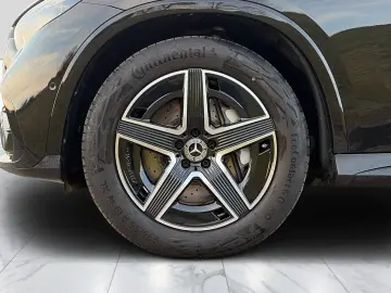 MERCEDES-BENZ GLC 200d Coupe 4M AMG Burmester 360 ACC