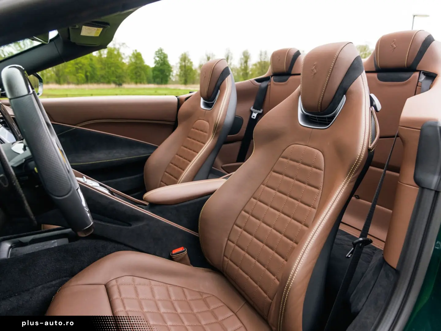 FERRARI Roma Spider 3.9 V8 Carbon  Adas  kamera