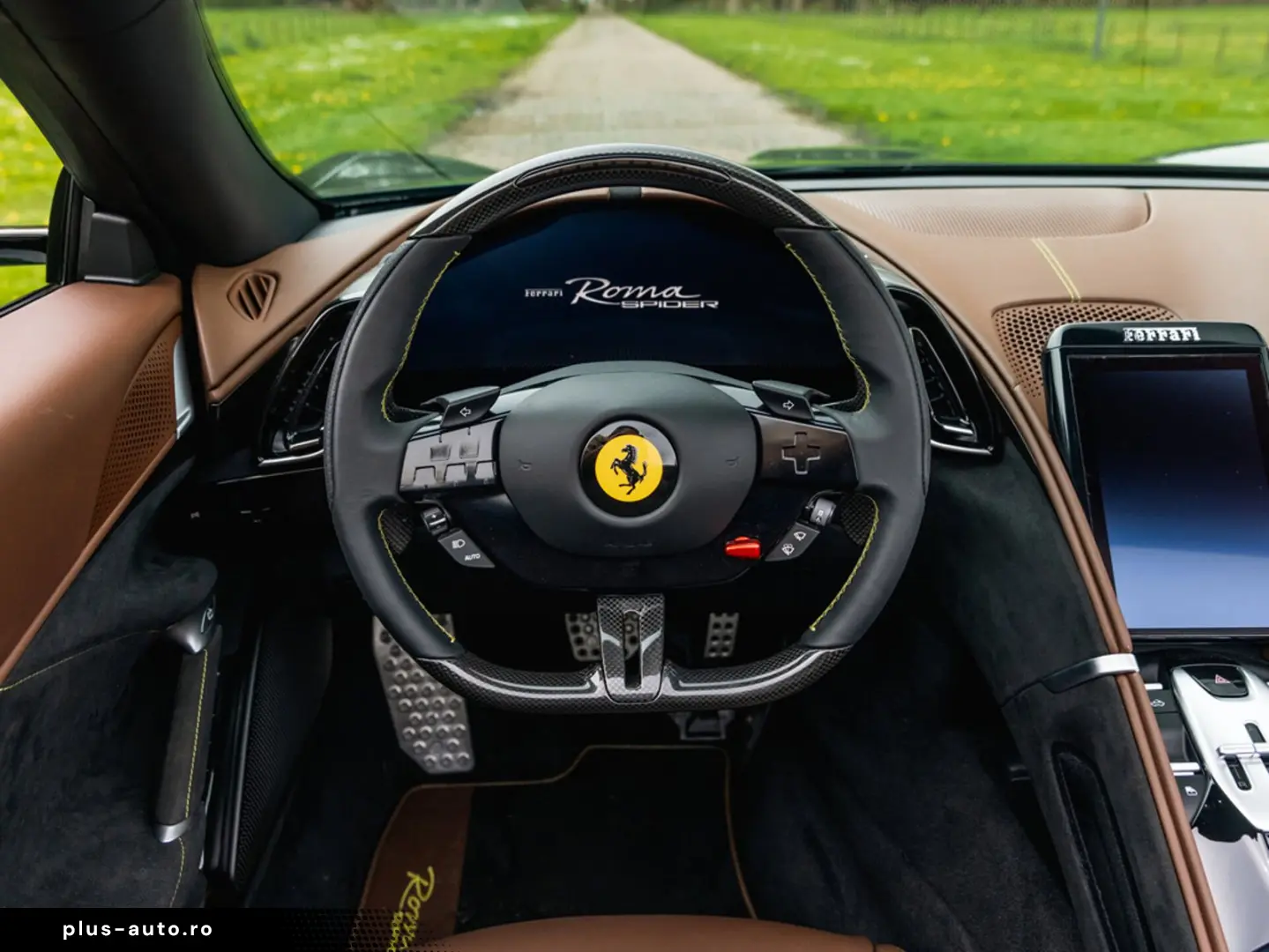 FERRARI Roma Spider 3.9 V8 Carbon  Adas  kamera