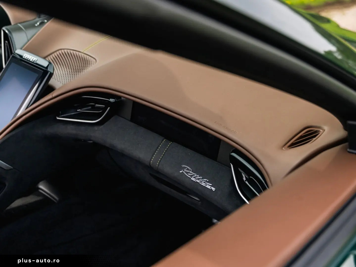 FERRARI Roma Spider 3.9 V8 Carbon  Adas  kamera