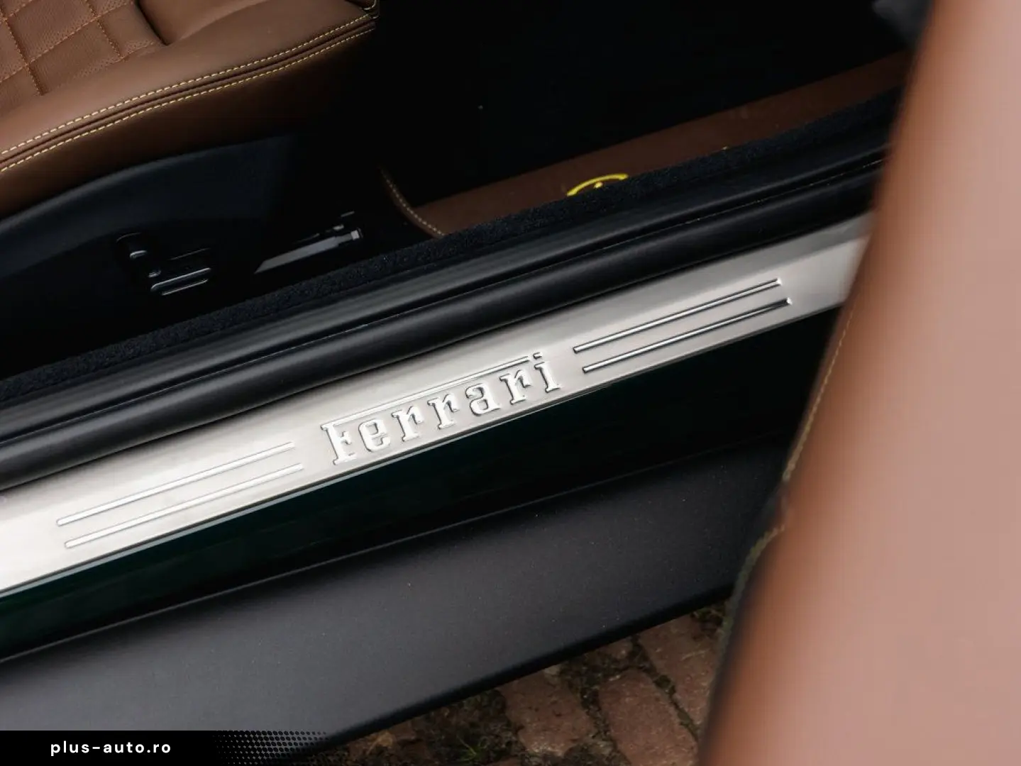 FERRARI Roma Spider 3.9 V8 Carbon  Adas  kamera