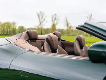 FERRARI Roma Spider 3.9 V8 Carbon  Adas  kamera