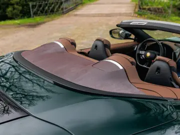 FERRARI Roma Spider 3.9 V8 Carbon  Adas  kamera