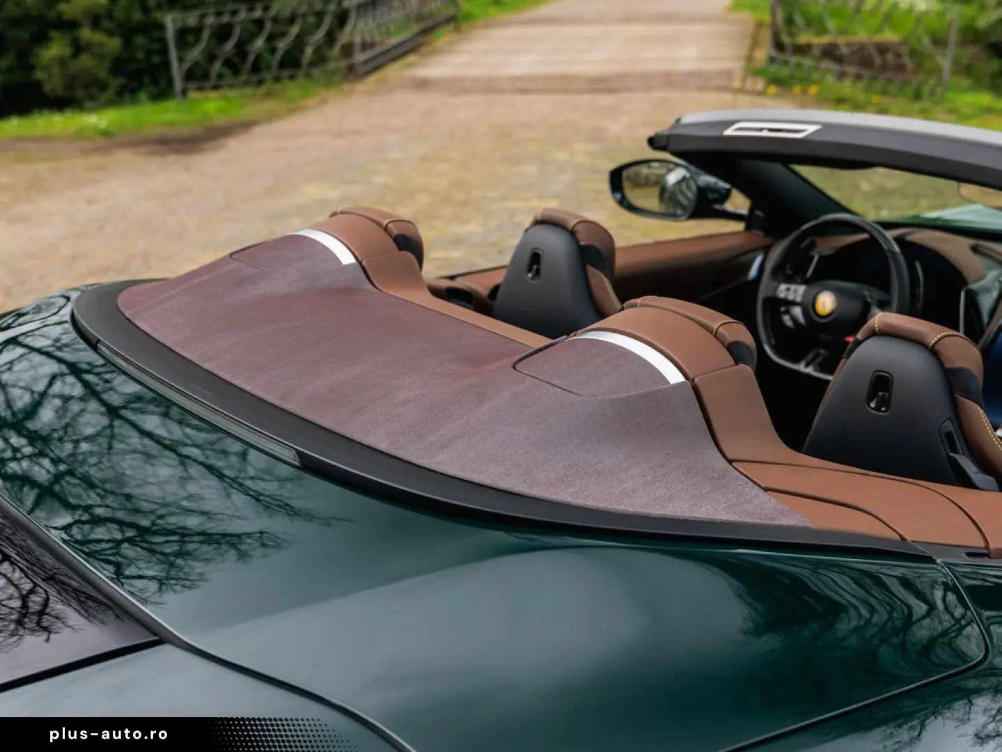 FERRARI Roma Spider 3.9 V8 Carbon  Adas  kamera