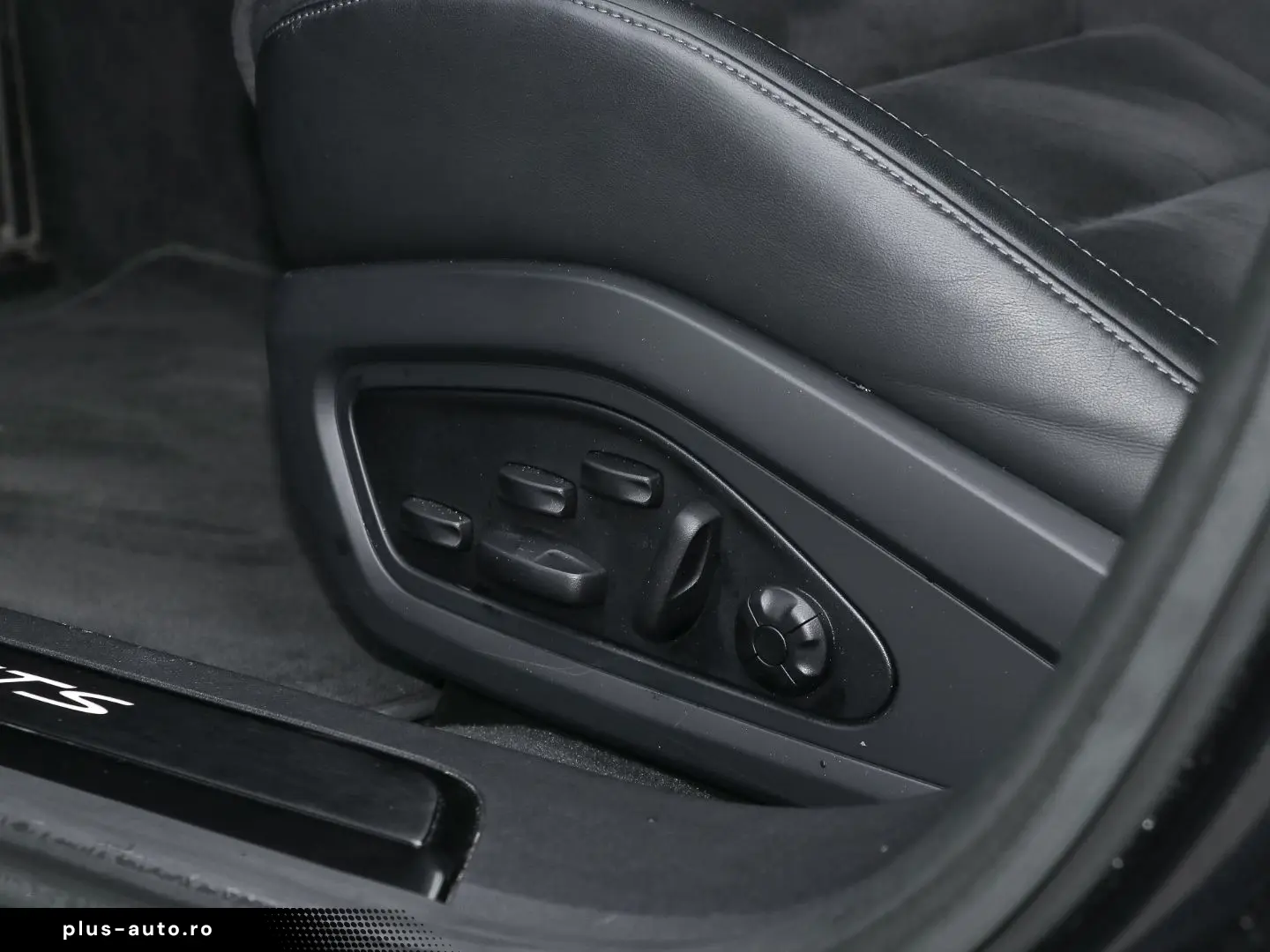 PORSCHE Taycan GTS Sport Turismo